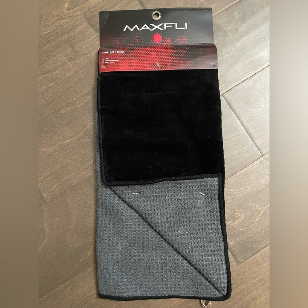 Maxfli Combi Golf Towel 16x24 with carabiner clip 1/2 Waffle 1/2 Cotton-blk/gray